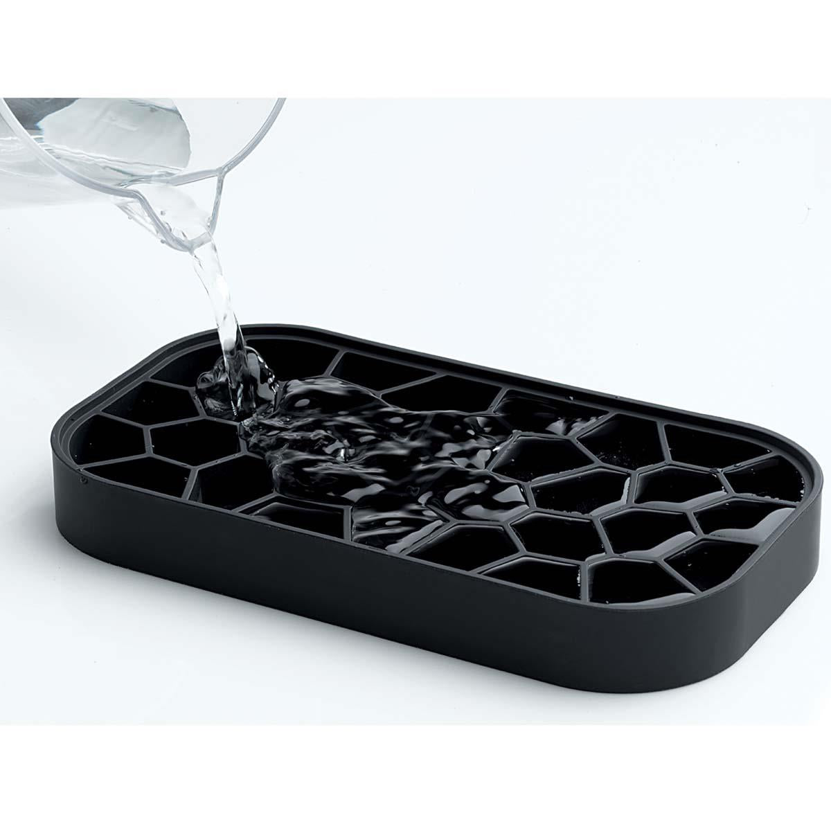Black Lekue Ice Box Being Filled