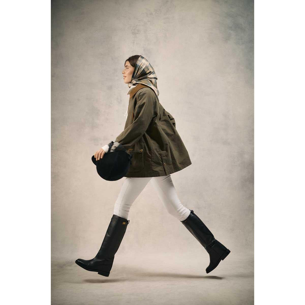 Ivy Green/Ancient Icons Bedale Showerproof Jacket lifestyle7