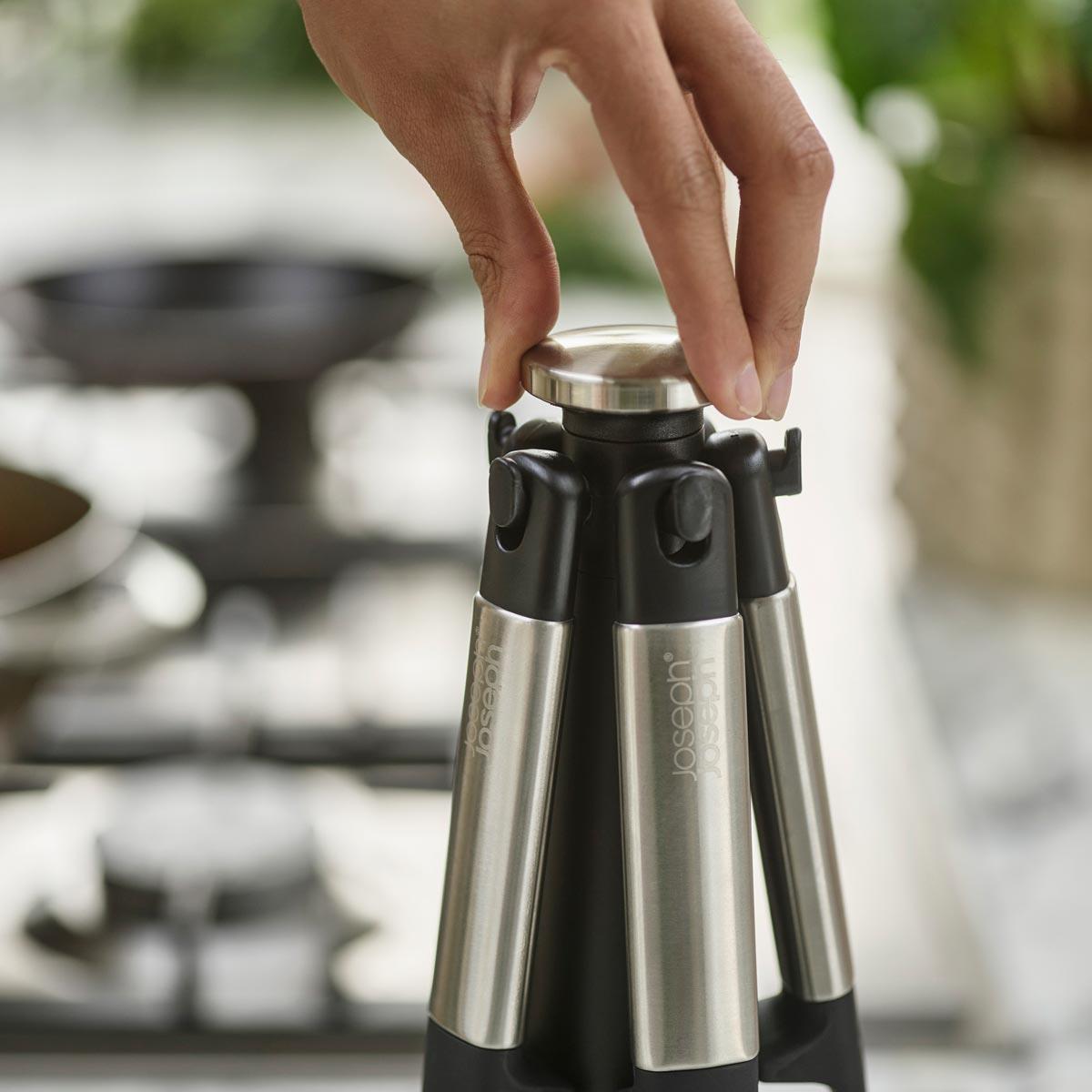 Joseph Joseph Elevate Stainless Steel Silicone 5-Piece Utensils Carousel Set Turning the carousel