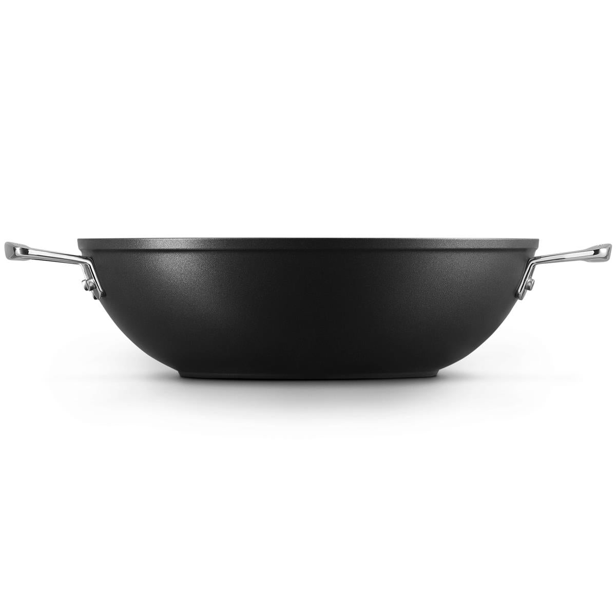 Le Creuset 28cm Wok with Helper Handles