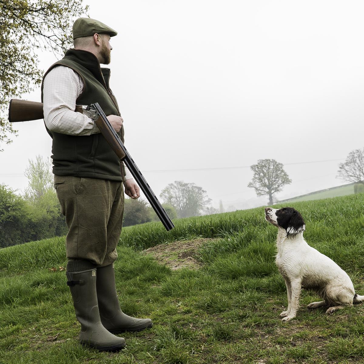 Heritage 1845 Tweed Breeks Lifestyle with dog