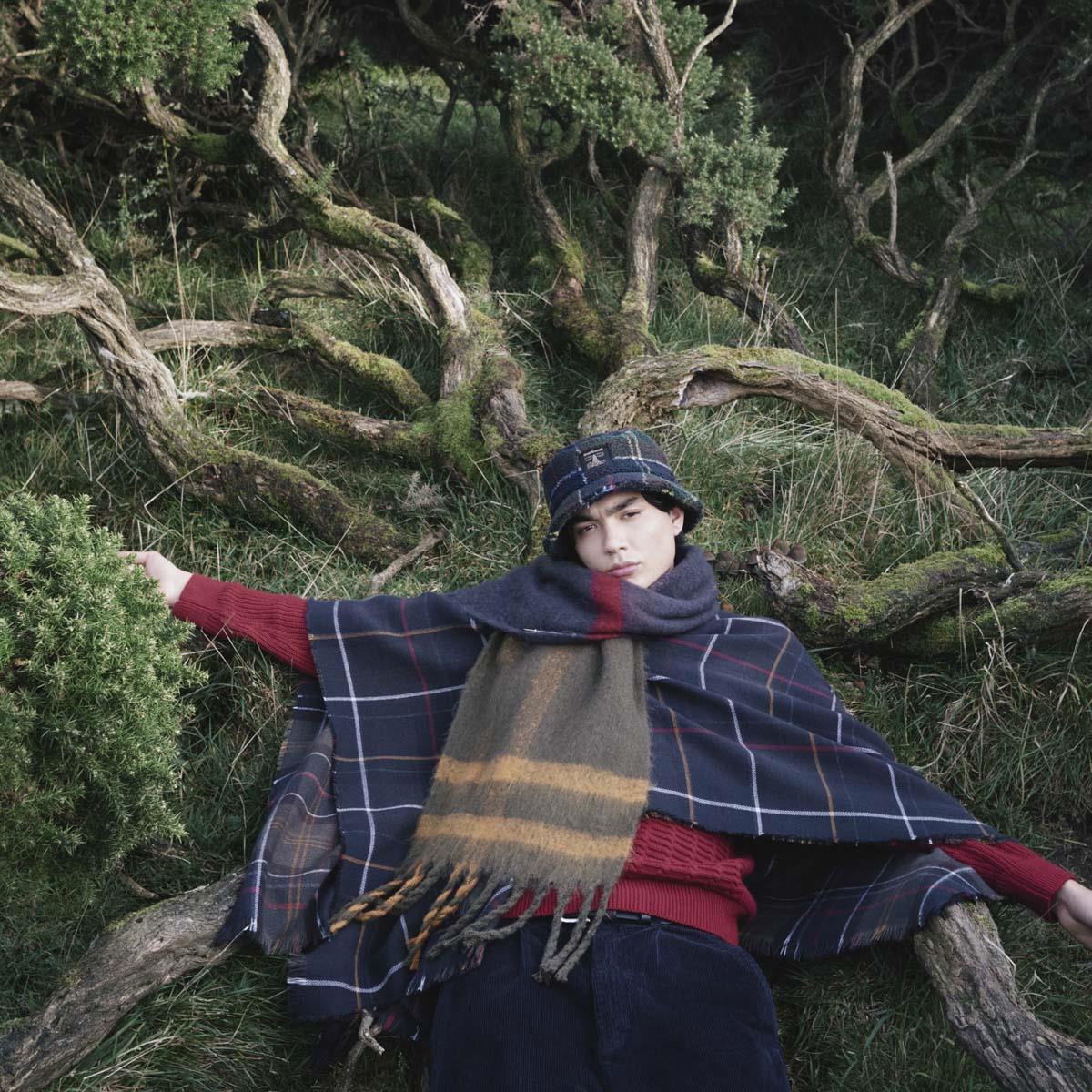 Classic Tartan Barbour Mens Field Fleece Bucket Hat Lifestyle