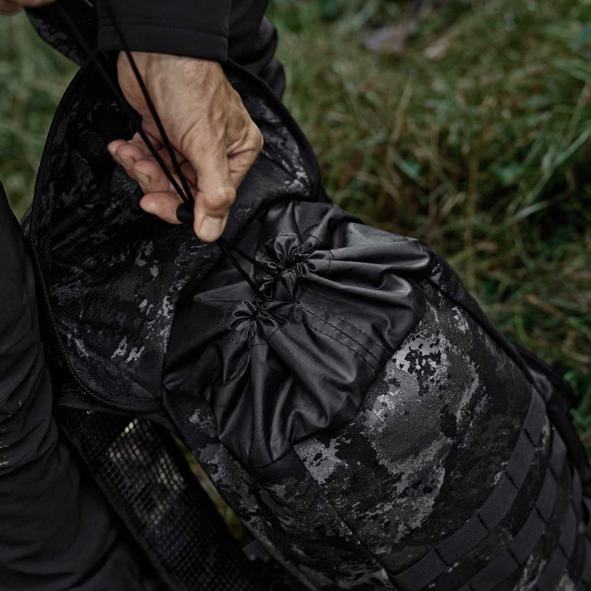 AXIS MSP Black Harkila NOCTYX 12L Backpack Detail