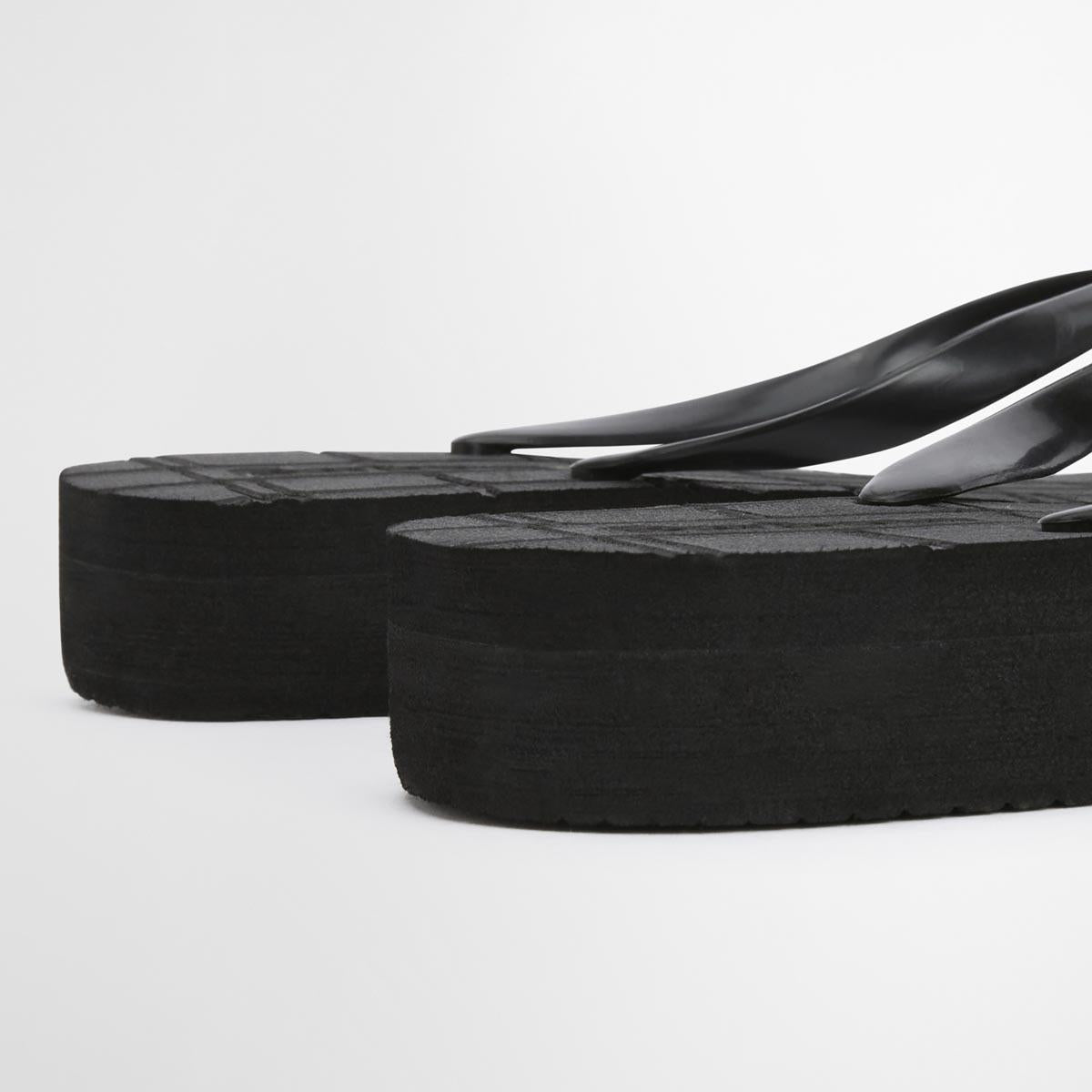 Black Barbour Tilda Toe Post Sandal HEEL