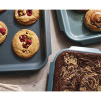 Joseph Joseph Nest Oven Set of 3 Shallow Oven Trays lifestyle2