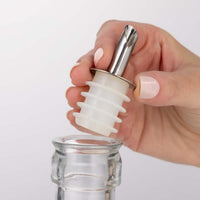 Kilner Set of 2 600ml Oil Bottles and Metal Rack POURER