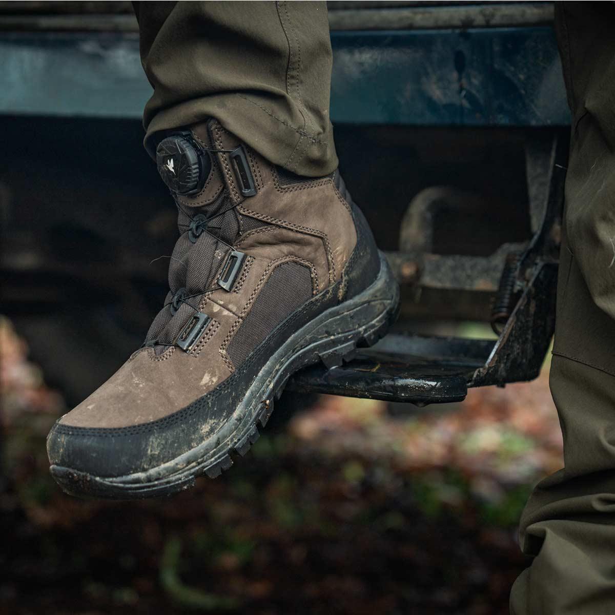 Dark Brown Seeland Mens Enduro Dial Mid Boots Lifestyle