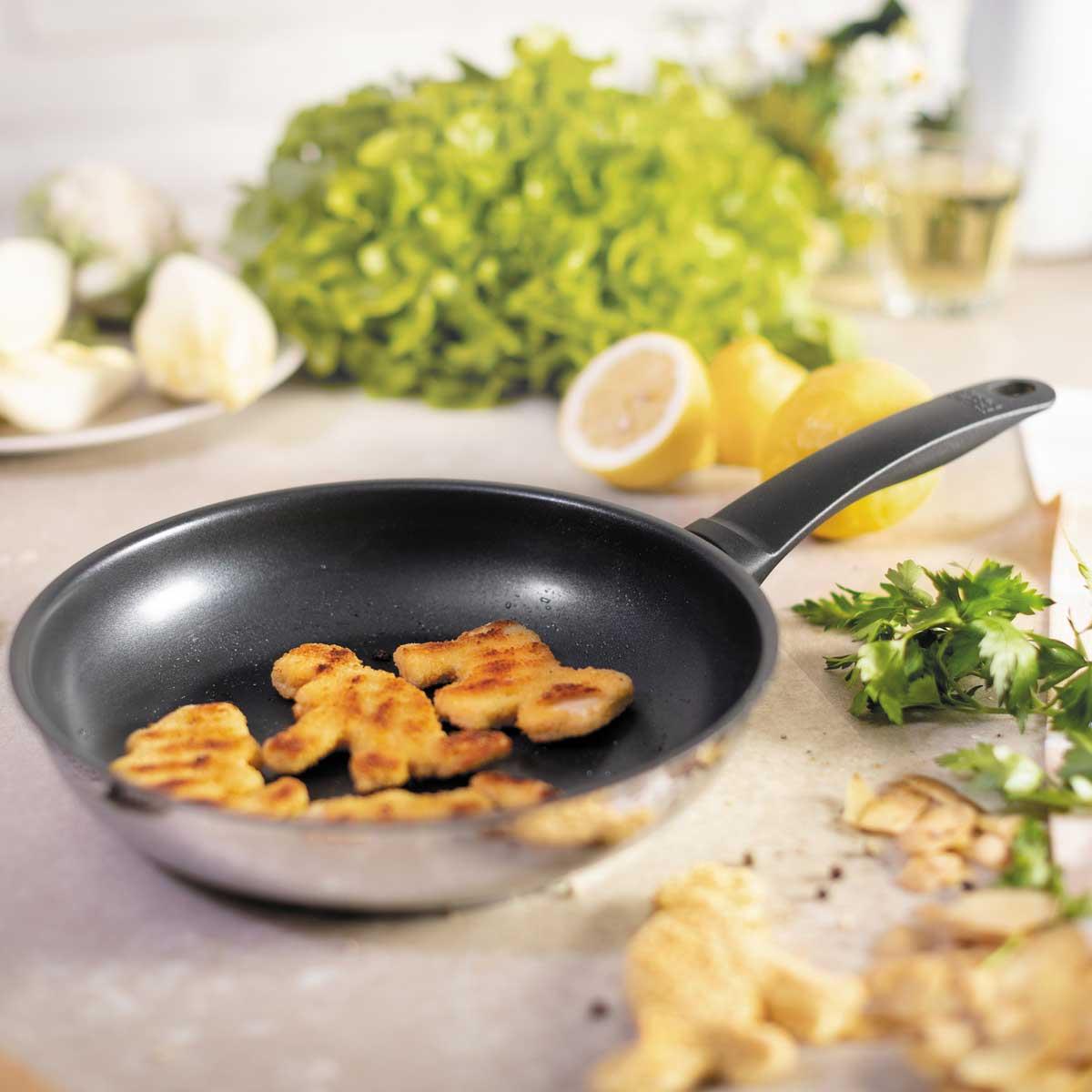 Kuhn Rikon Classic Induction Non-Stick Frying Pan Lifestyle