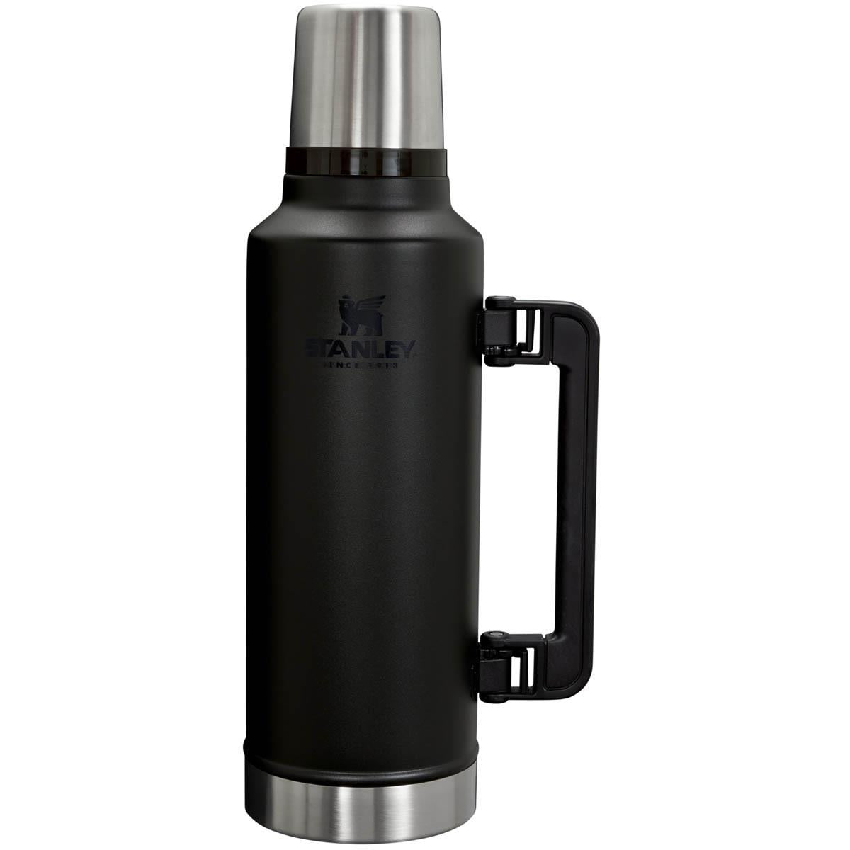 BLACK Stanley Legendary Classic Bottle 1.9L