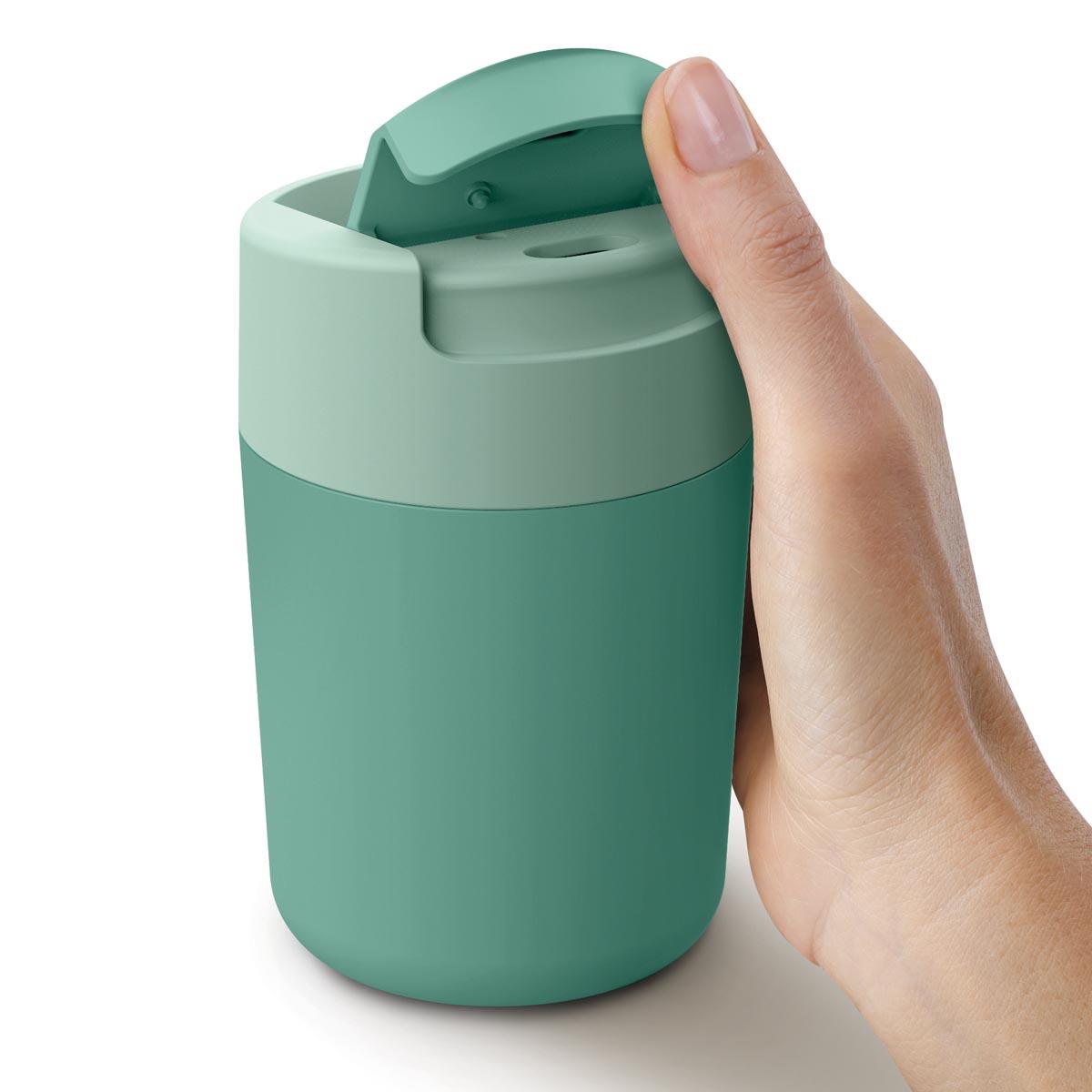 Green Joseph Joseph Sipp Travel Mug 340ml lid