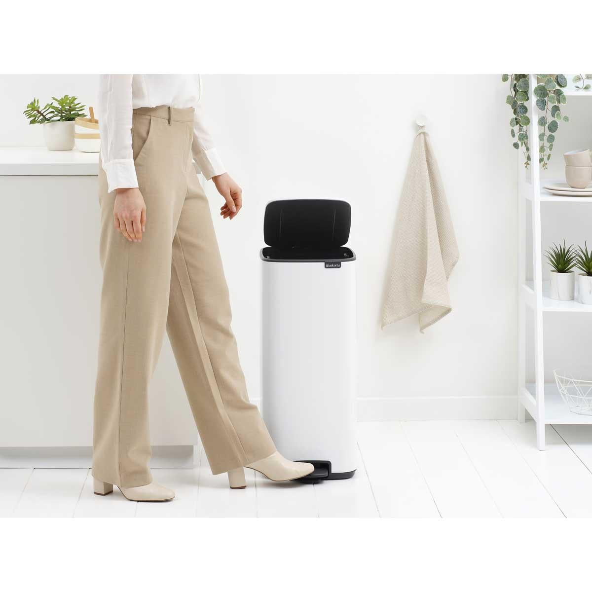 Brabantia Bo Pedal Bin 30 Litre