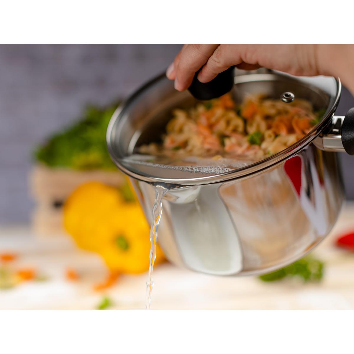 Kuhn Rikon Classic Plus Saucepan Set With Draining Lids Lifestyle