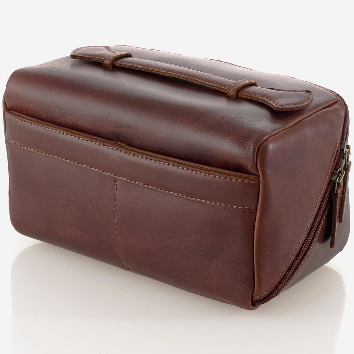 Teales Chestnut Washbag