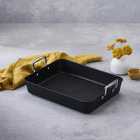 Le Creuset Toughened Non-Stick 35cm Rectangular Roaster Lifestyle