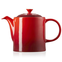 Le Creuset Grand Teapot