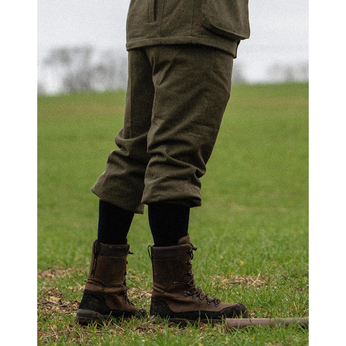 Moss Green Seeland Mens Hillside Breeks Lifestyle Detail