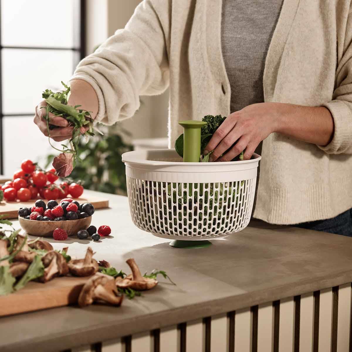 Joseph Joseph Spindola In-Sink Salad Spinning Colander Lifestyle