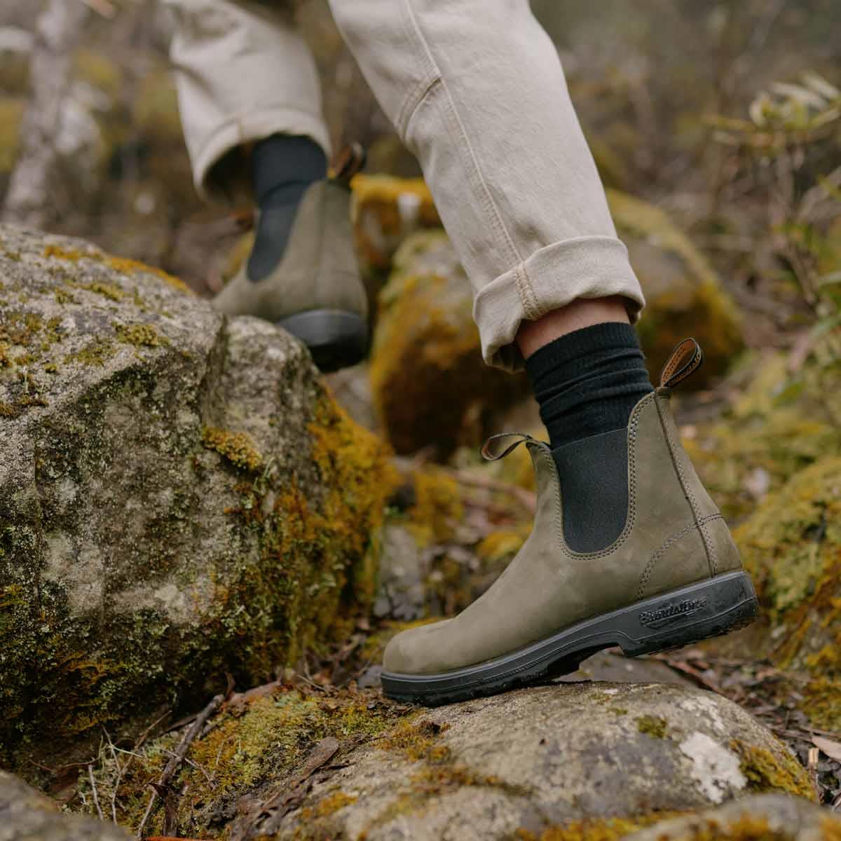 Blundstone Unisex Classics 2442 Chelsea Boots