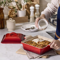 Le Creuset 23cm Stoneware Heritage Dish With Lid
