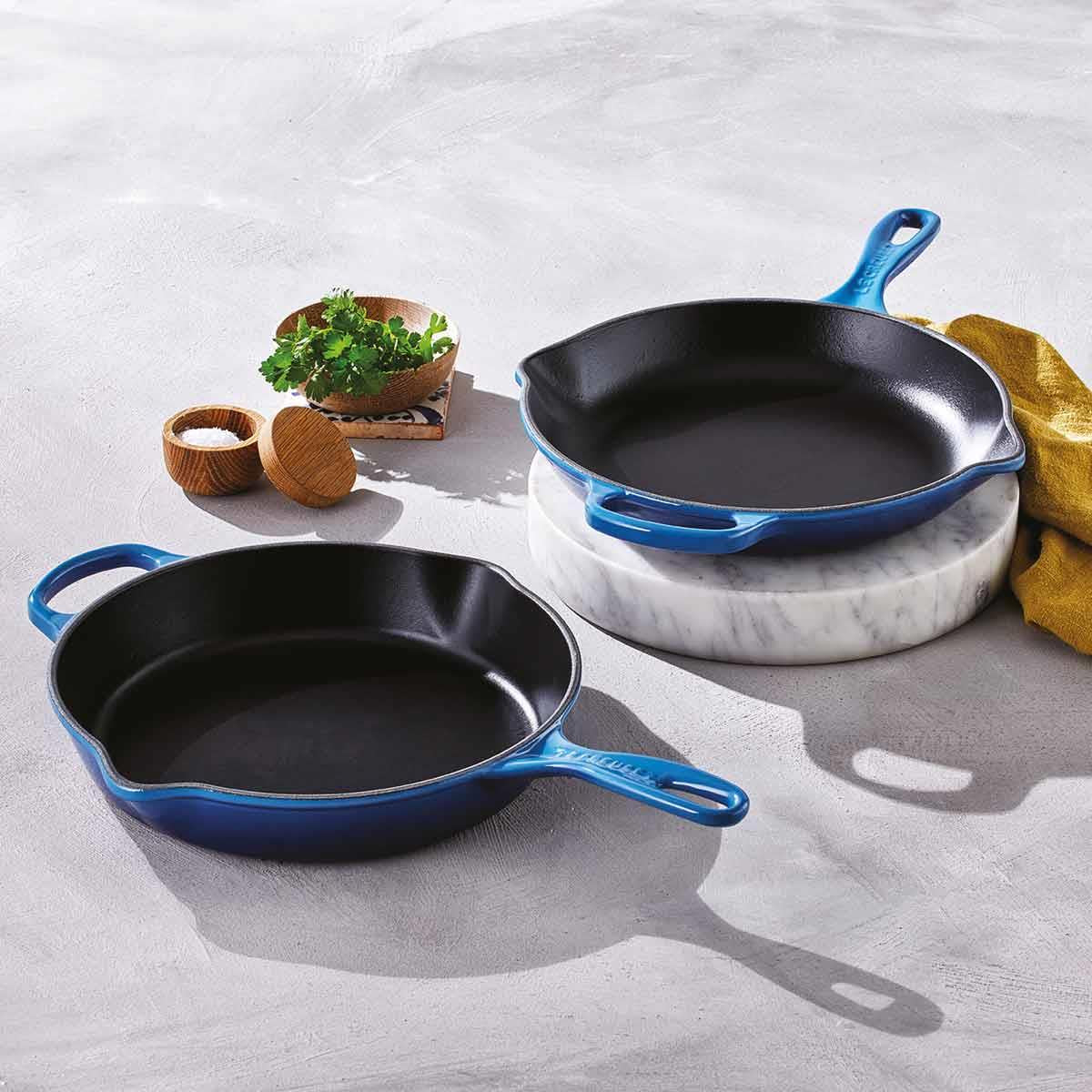 Le Creuset Signature Cast Iron Round Deep Skillet with Metal Handle 26cm