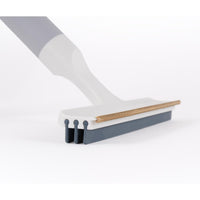 Joseph Joseph CleanTech 2-In-1 Carpet Cleaning Tool Detail