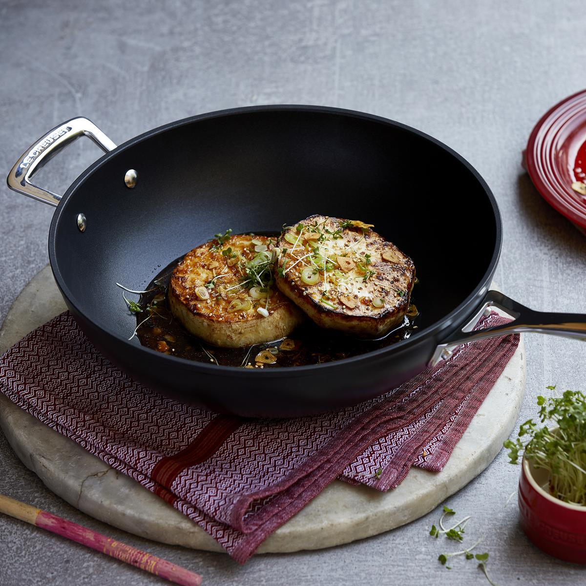 Le Creuset Toughened Non-Stick 30cm Stir-Fry Pan