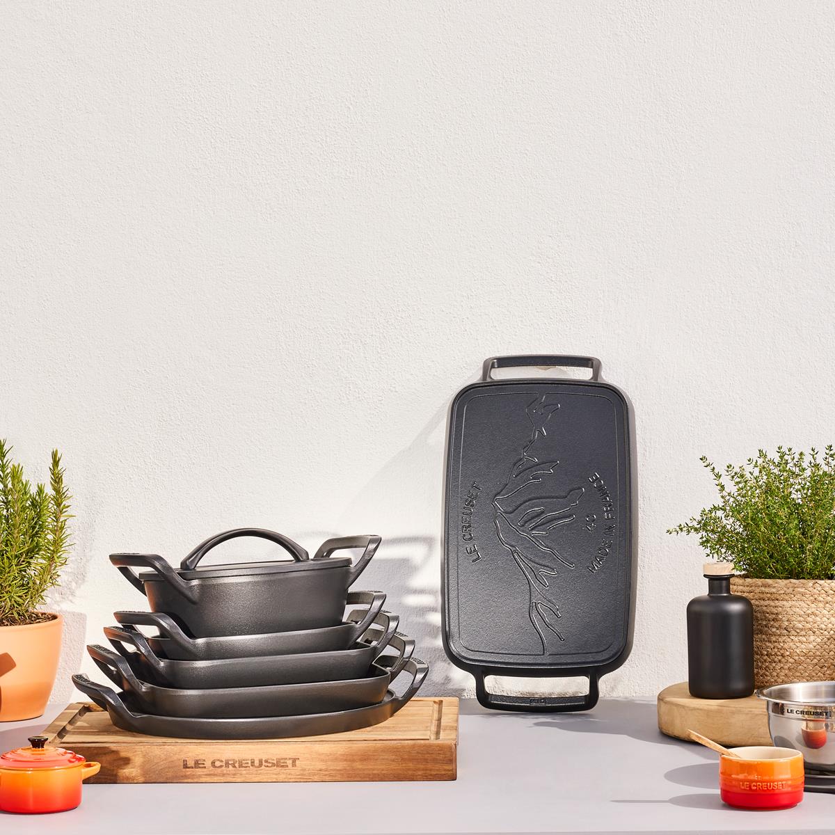 Le Creuset Cast Iron BBQ Rectangular Griddle set