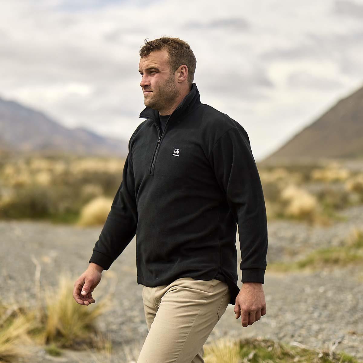 Black Swanndri Mens Motu Fleece Pullover Detail
