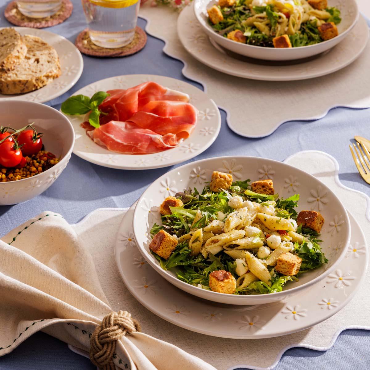 Price and Kensington Daisy Pasta Bowl