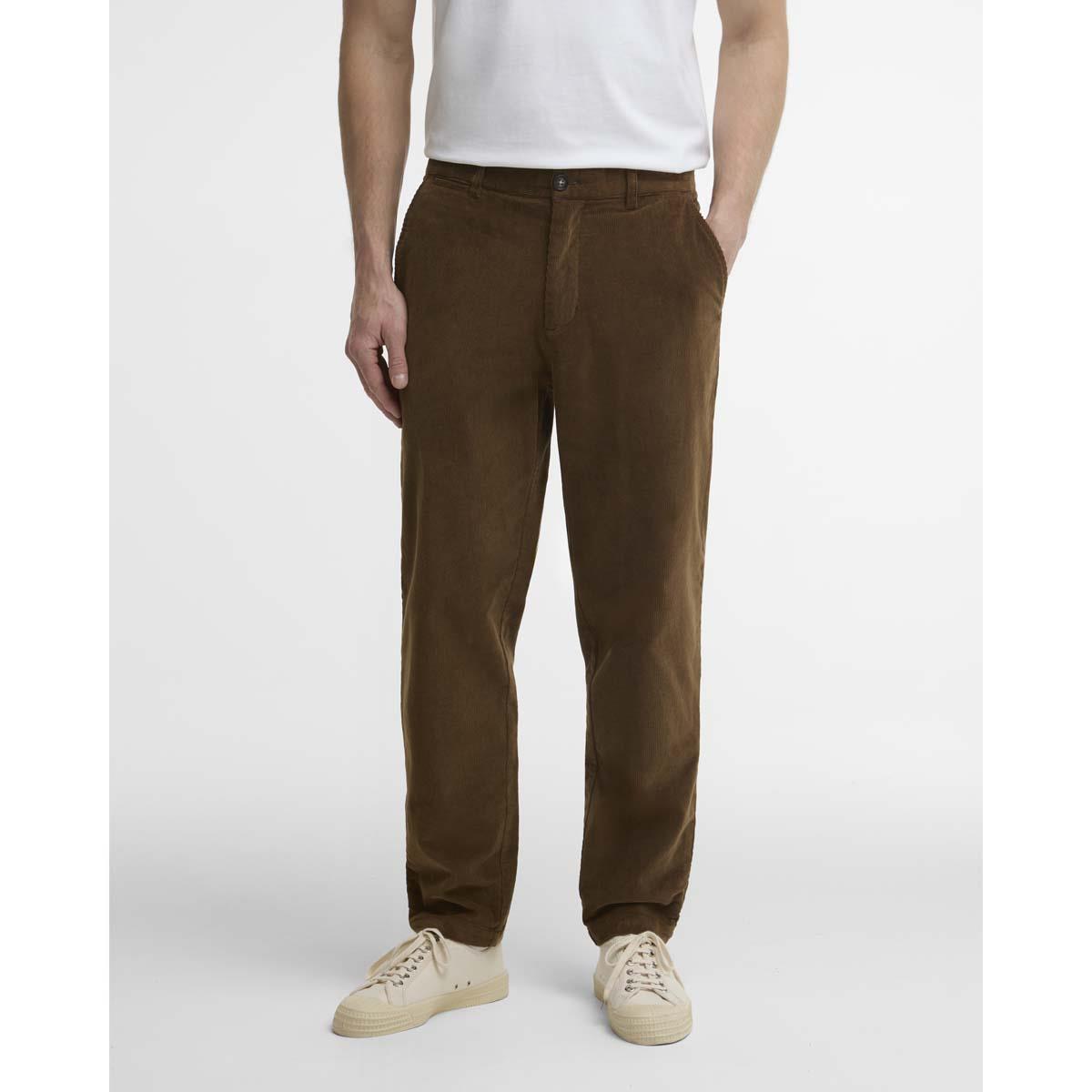 DARK SAND Barbour Mens Washed Stretch Twill Tailored Fit Trouser FRONT