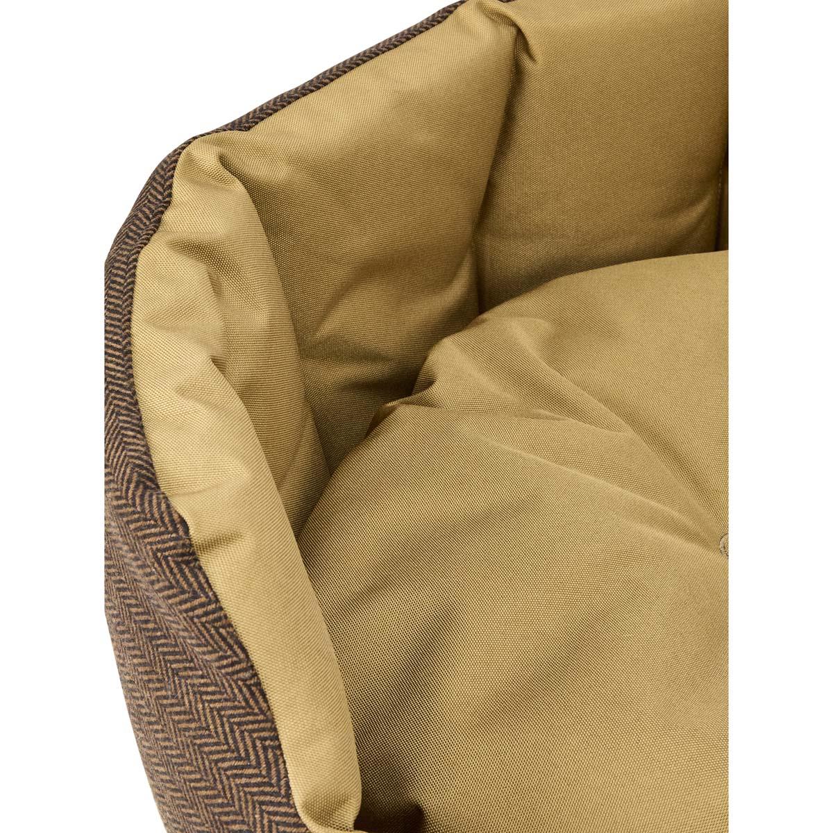 Medium Dubarry Buster Dog Bed Detail
