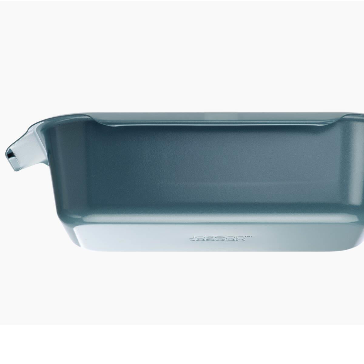 Joseph Joseph Nest Bake 2lb Loaf Tin side