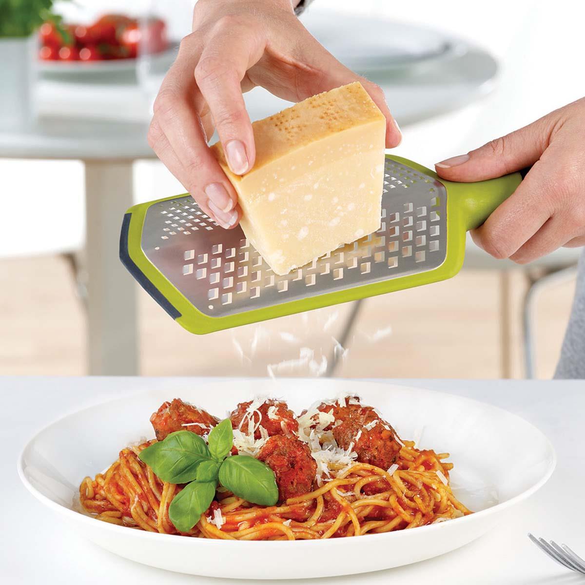 Joseph Joseph Twist Grater - Coarse/Fine
