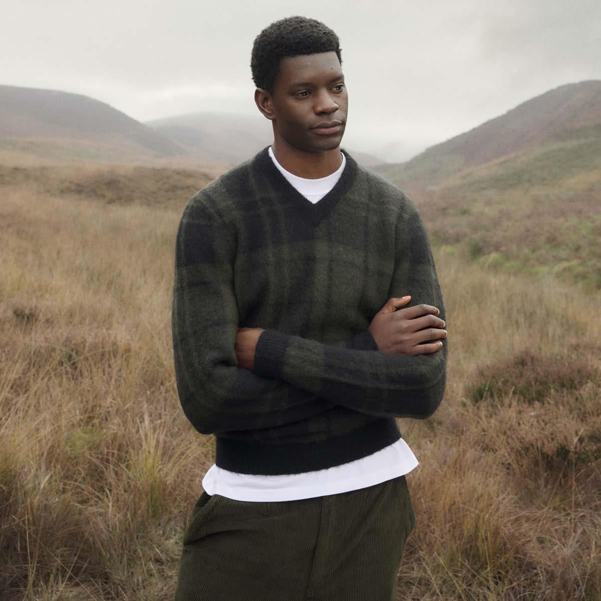 Barbour Mens Hunham Tartan V-Neck Knitted Jumper