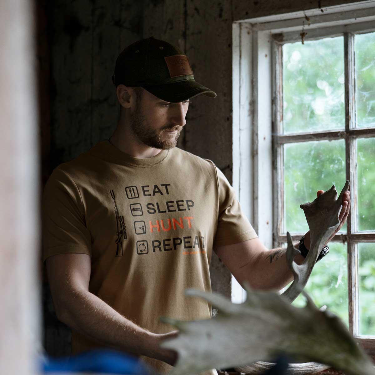 Covert Green Seeland Mens Cross-list T-Shirt On Model