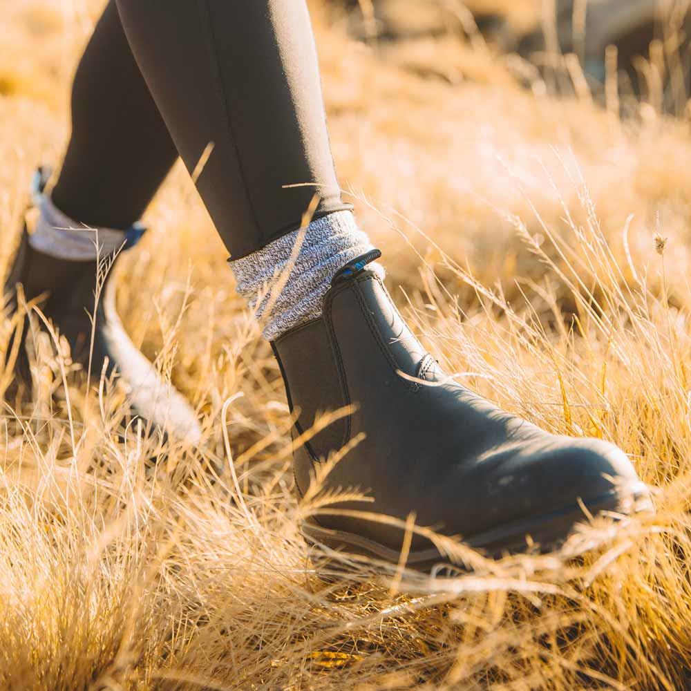 Black Blundstone Unisex Thermal 566 Chelsea Boots Lifestyle