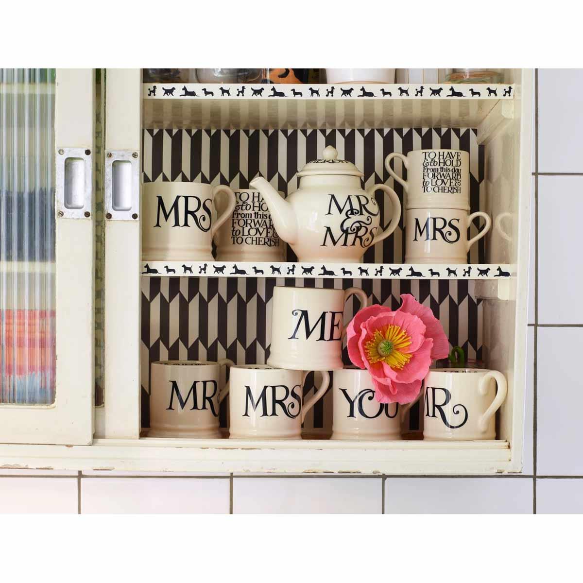Emma Bridgewater Black Toast MRS & MRS Set Of 2 Half Pint Mugs Boxed Black Toast Range
