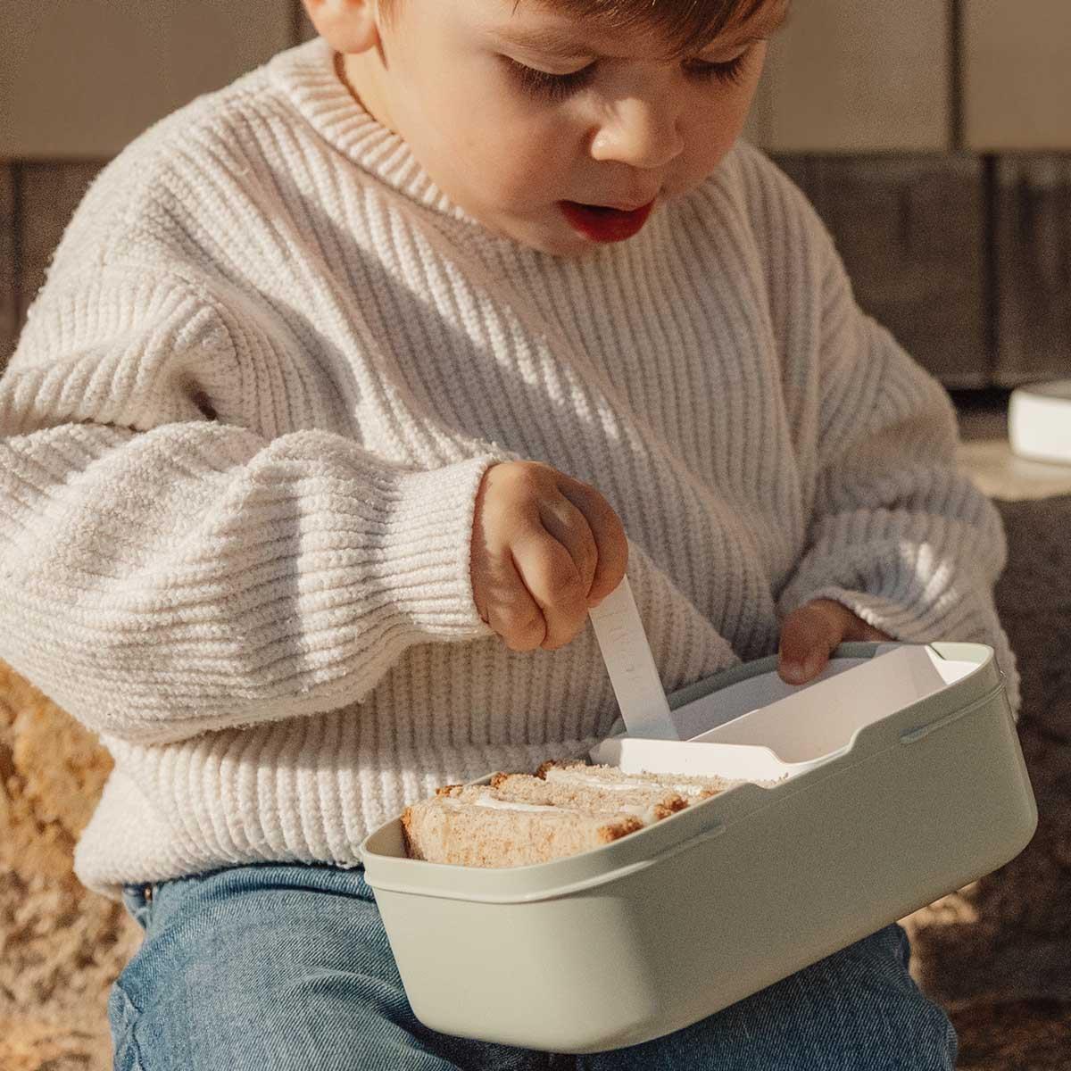 Mepal Little Dutch Little Farm Lunchbox Lifestyle Fork