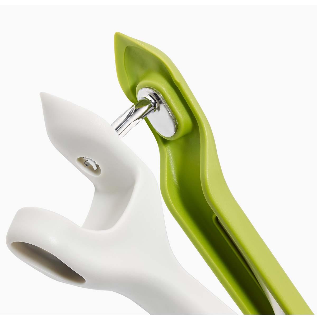 Joseph Joseph Tweezy 2-in-1 Pitter and Huller Detail