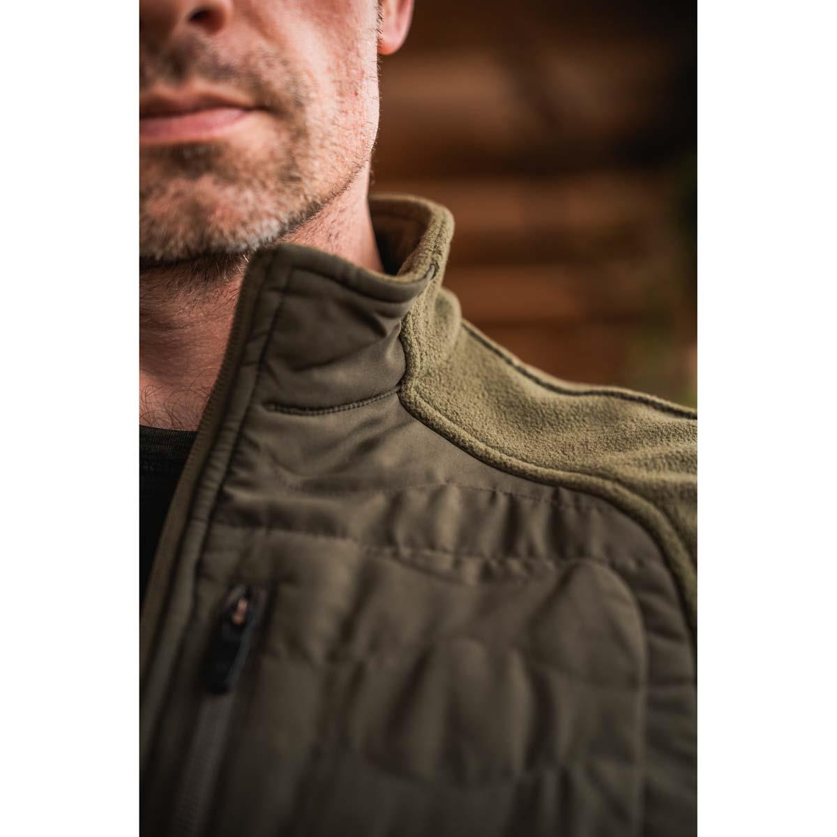 Pine Green Seeland Mens Gale Fleece Waistcoat Lifestyle 8