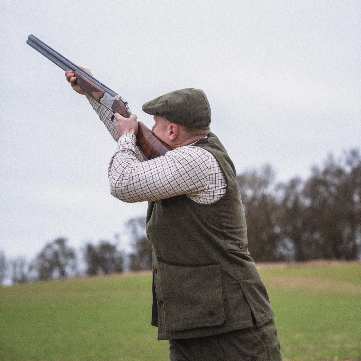 Moss Green Seeland Mens Hillside Waistcoat Lifestyle