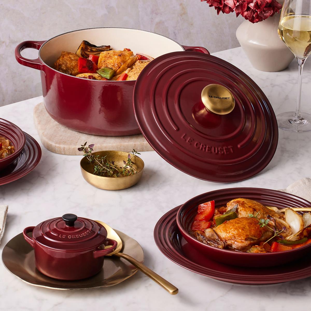 Le Creuset 24cm Cast Iron Round Casserole Dish Rhone