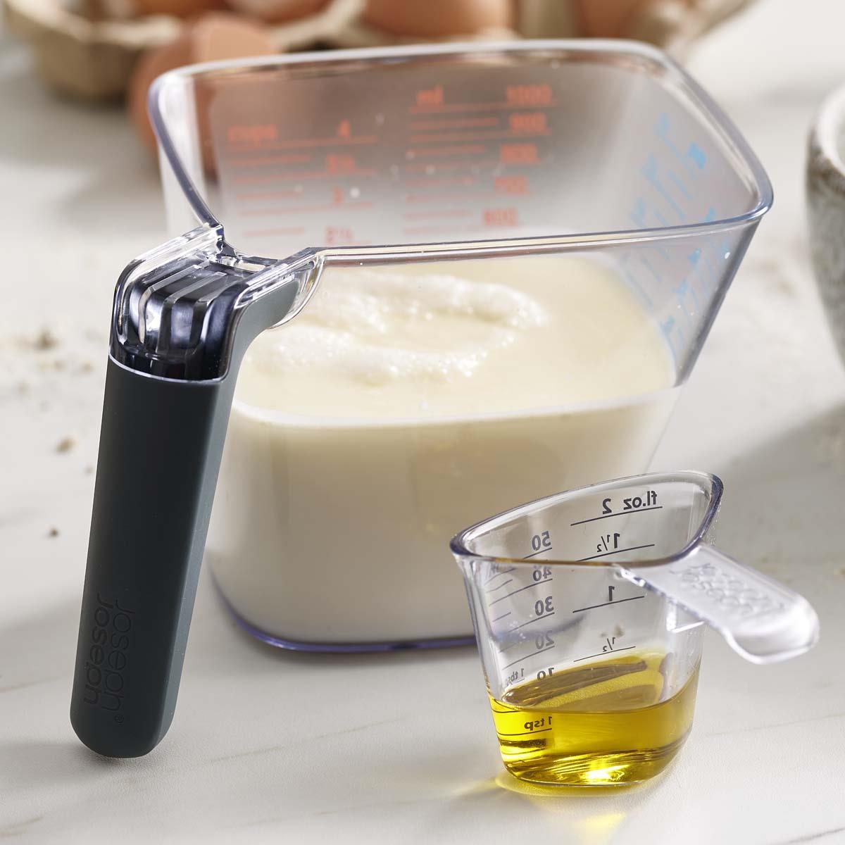 Joseph Joseph Align 2-piece Easy-read Measuring Jug Set