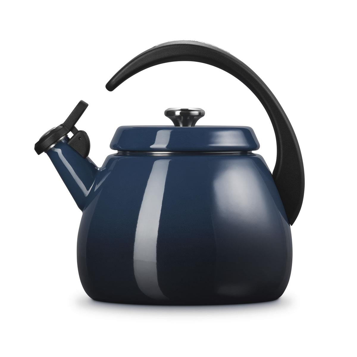 Le Creuset Cloche Kettle