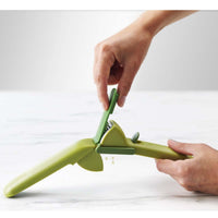 Green Joseph Joseph CleanForce Garlic Press LS4