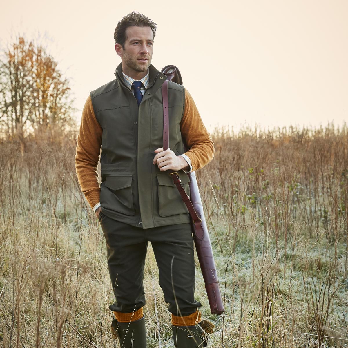 Olive Alan Paine Mens Lockwood Waistcoat Lifestyle