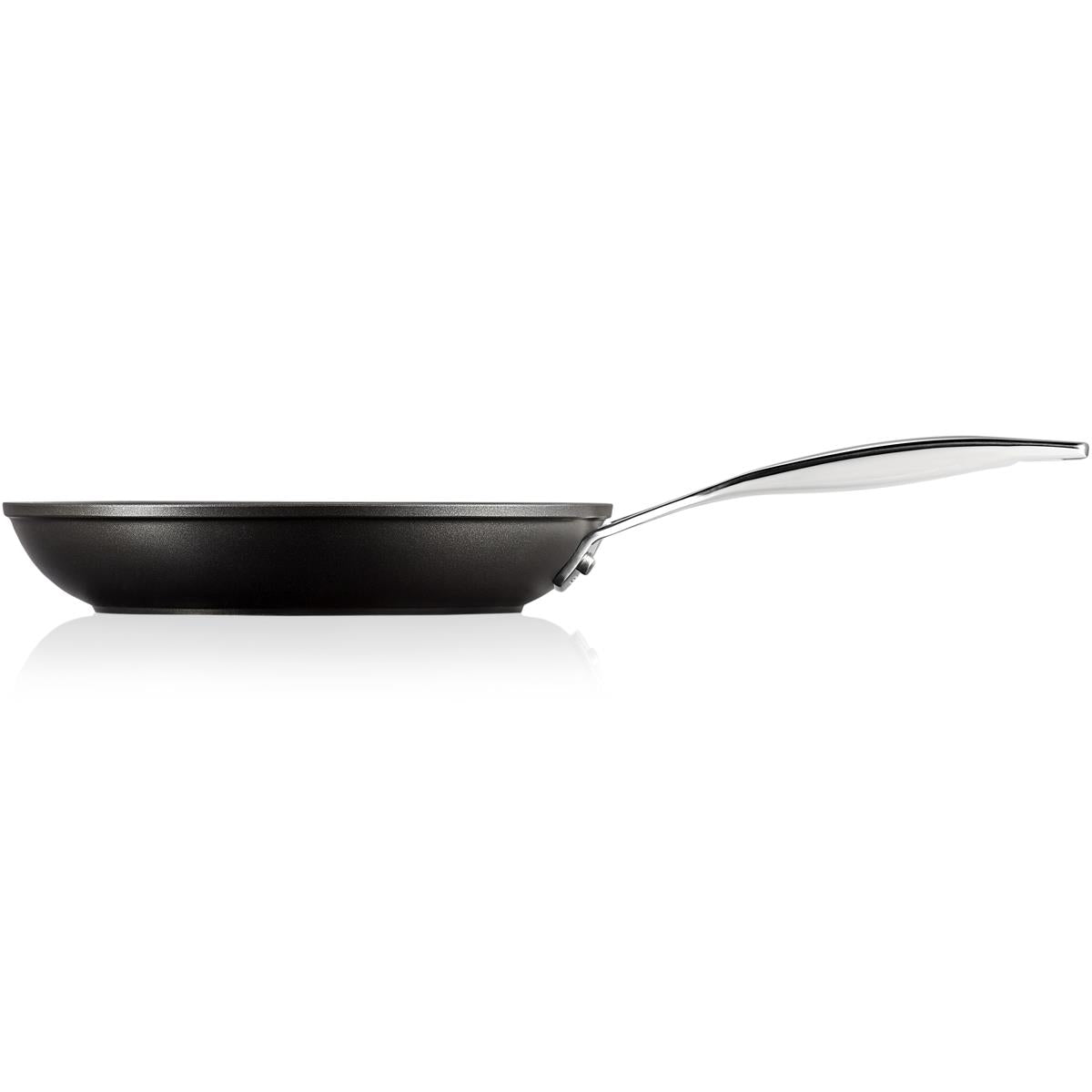 Le Creuset Toughened Non-Stick Shallow Frying Pan Side