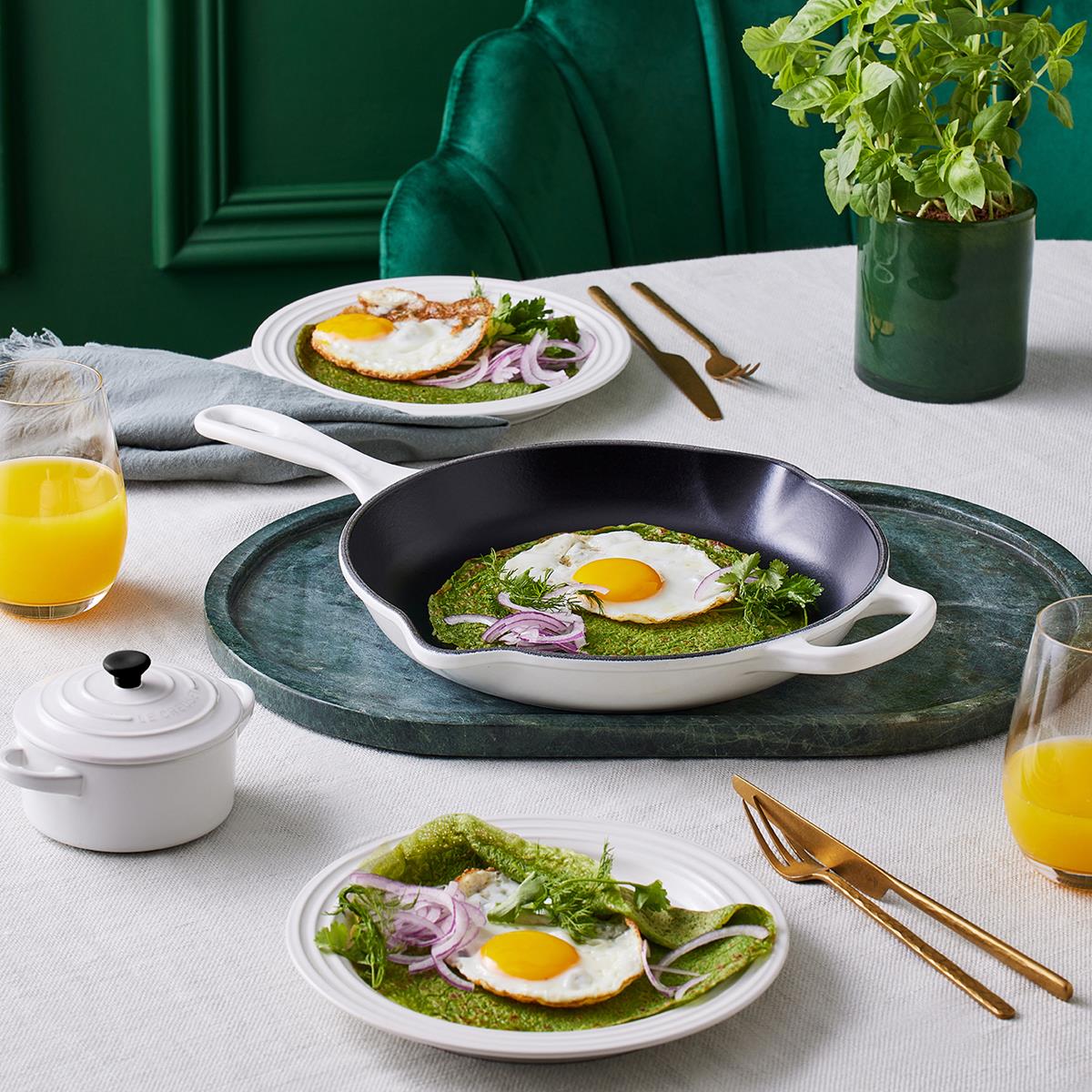 Le Creuset 23cm Cast Iron Round Skillet