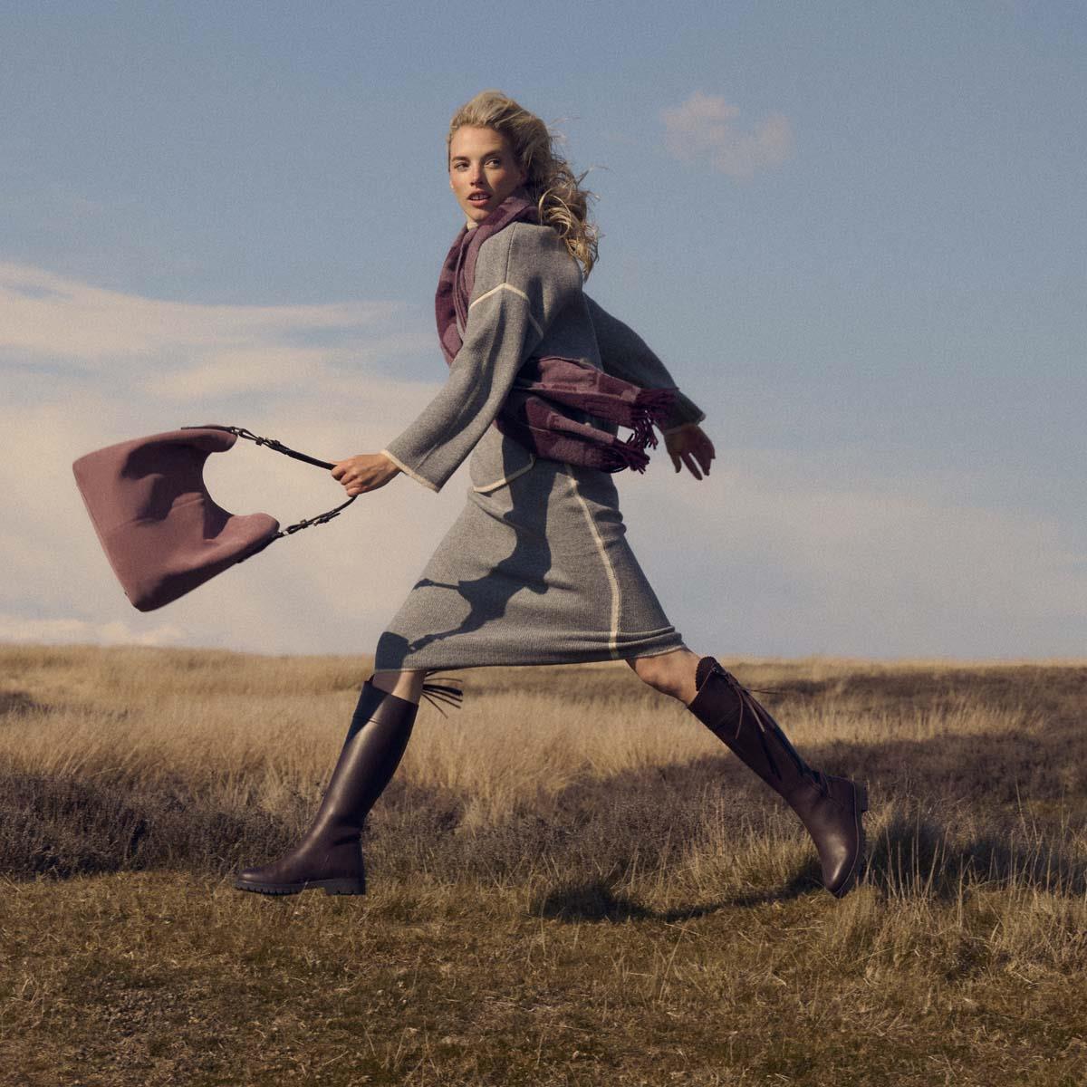 Heather Fairfax & Favor Tetbury Handbag Lifestyle 2