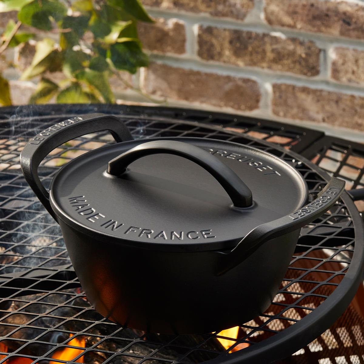 Le Creuset Cast Iron BBQ Round Casserole